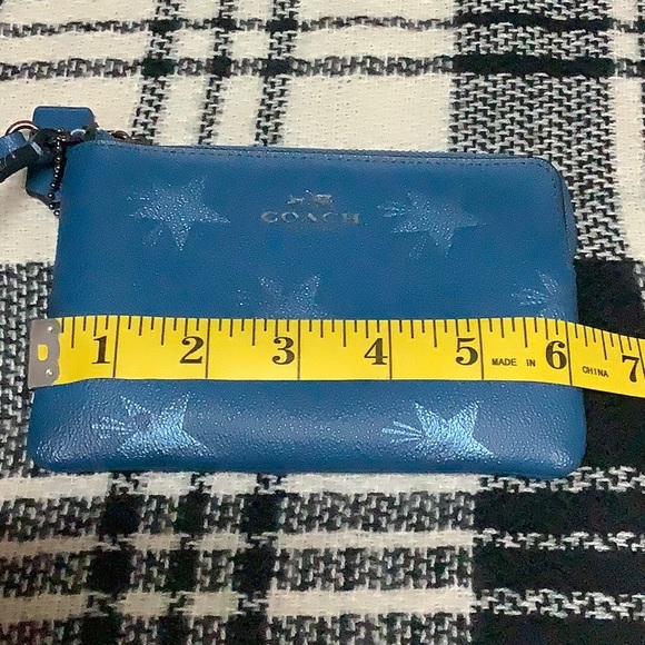 Coach metallic stars zip corner wristlet wallet - Picture 7 of 8